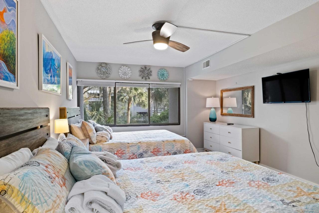 Coastal Oasis With Pool - Walk To Coligny Beach Park Hilton Head Island Exterior photo