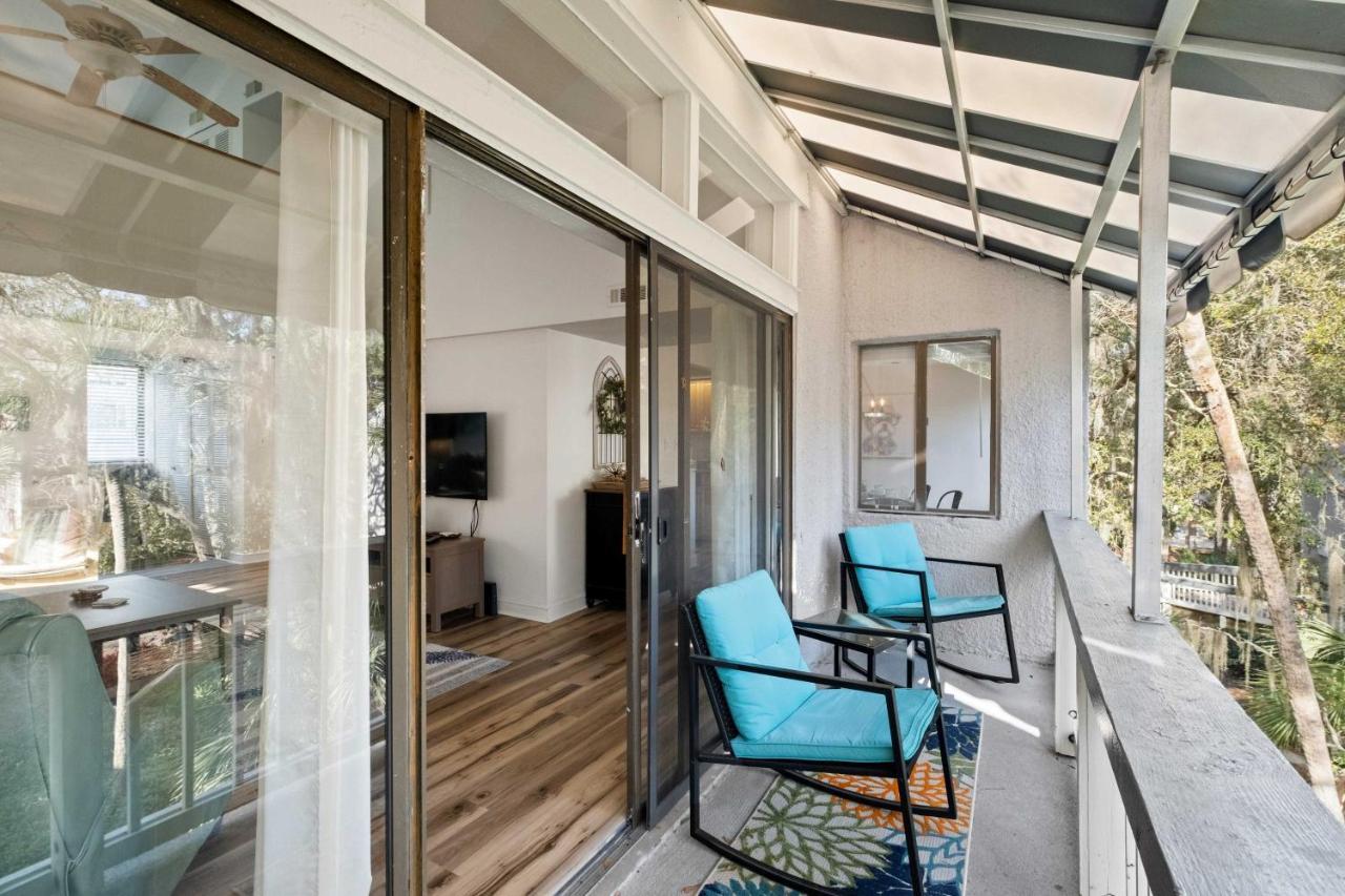 Coastal Oasis With Pool - Walk To Coligny Beach Park Hilton Head Island Exterior photo