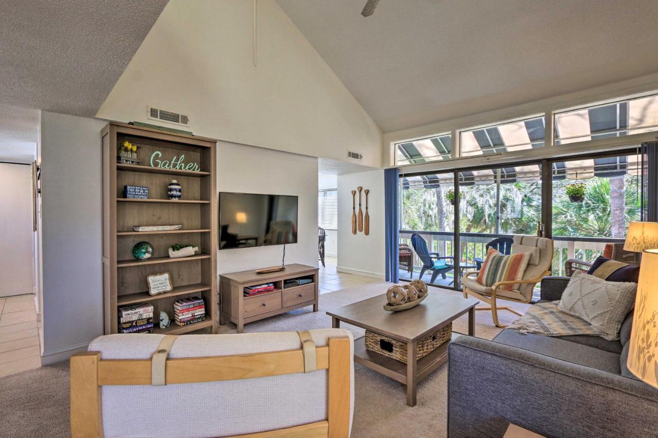 Coastal Oasis With Pool - Walk To Coligny Beach Park Hilton Head Island Exterior photo